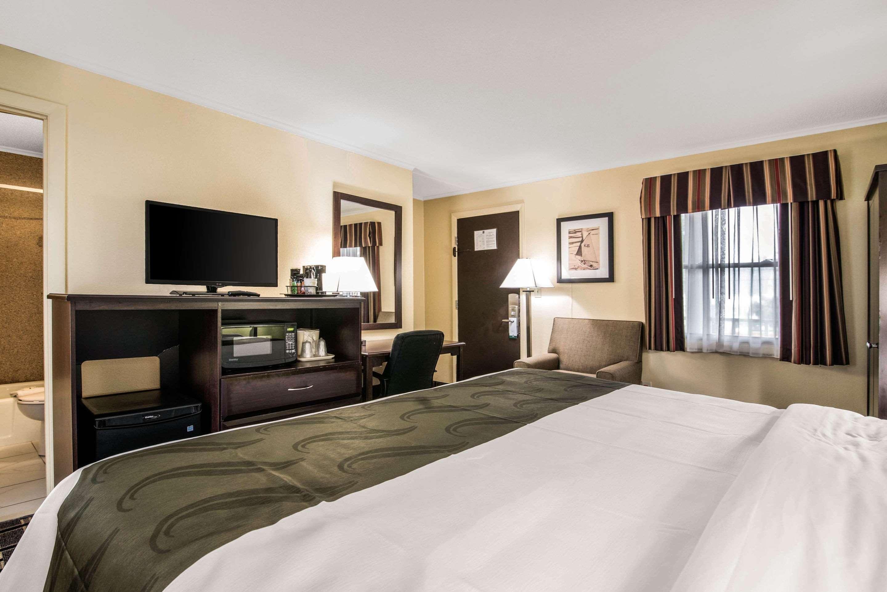 Quality Inn Barre-Montpelier Экстерьер фото
