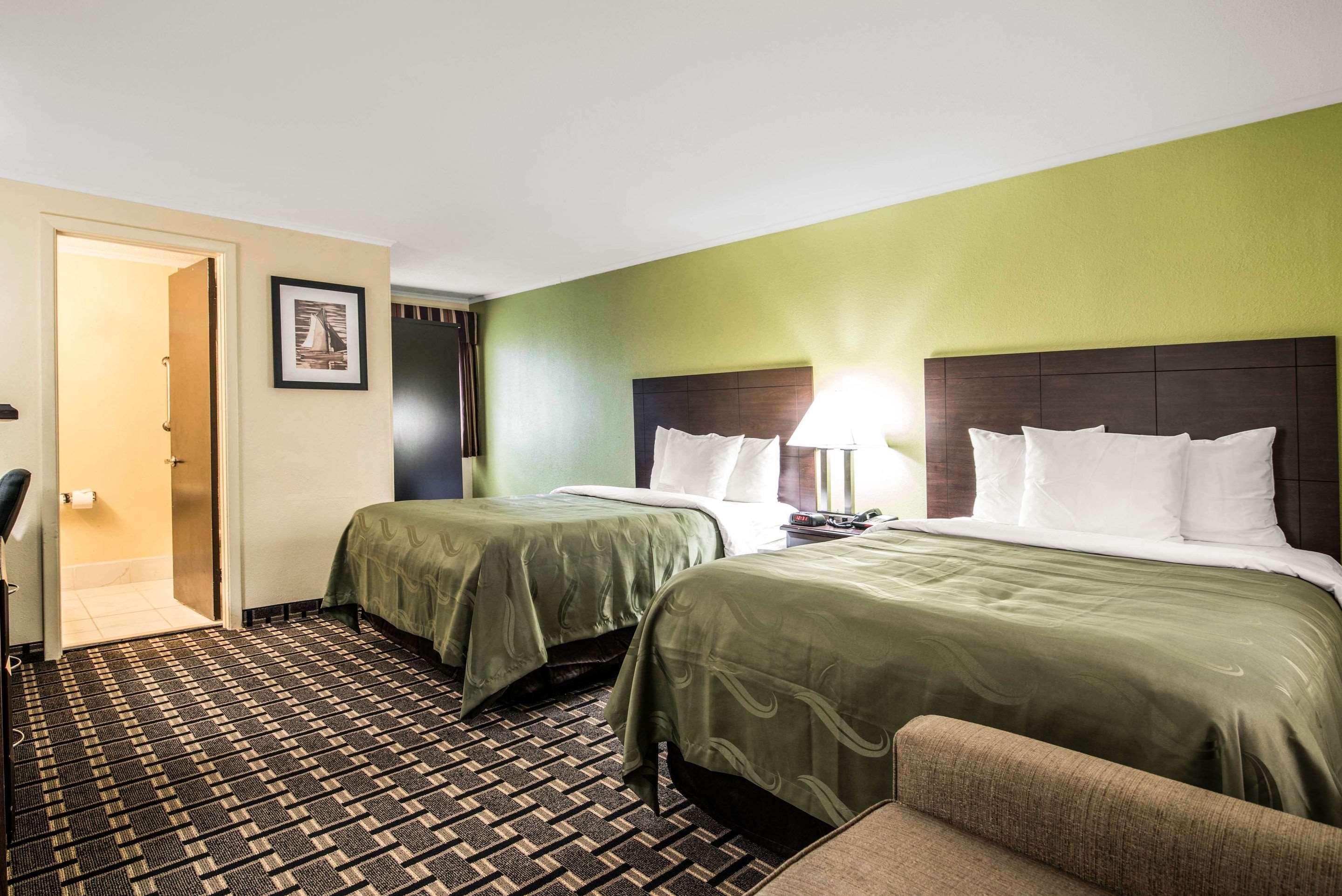 Quality Inn Barre-Montpelier Экстерьер фото