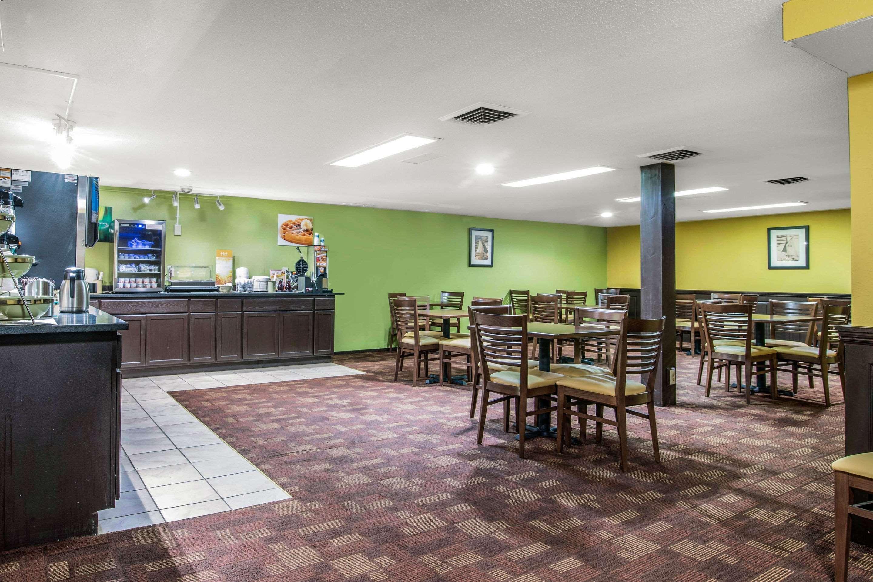 Quality Inn Barre-Montpelier Экстерьер фото