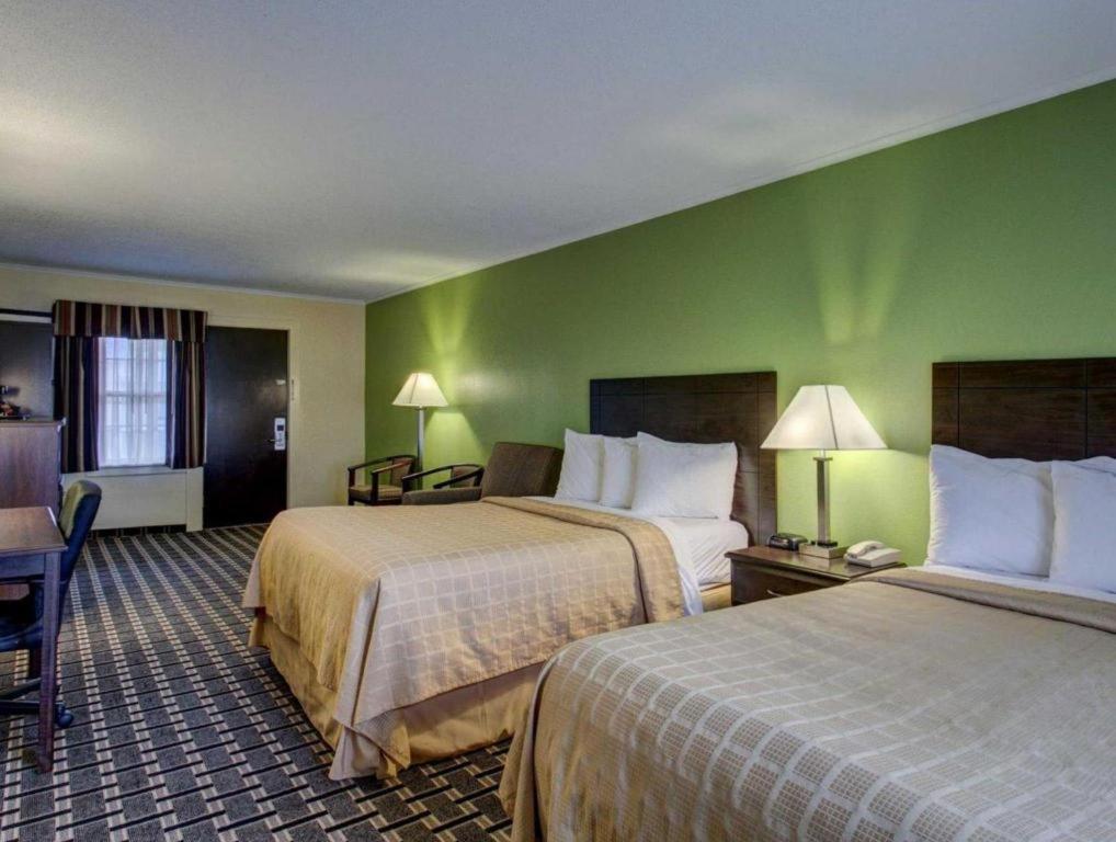 Quality Inn Barre-Montpelier Экстерьер фото