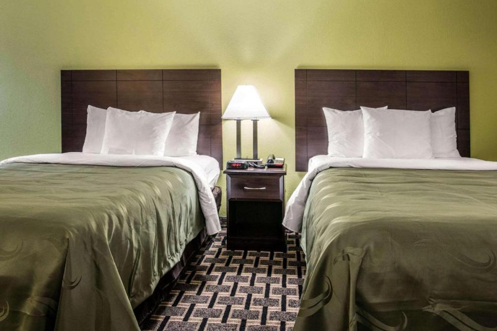Quality Inn Barre-Montpelier Экстерьер фото