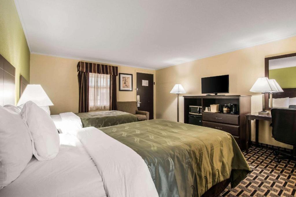 Quality Inn Barre-Montpelier Экстерьер фото