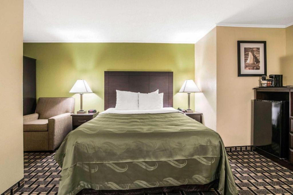 Quality Inn Barre-Montpelier Экстерьер фото