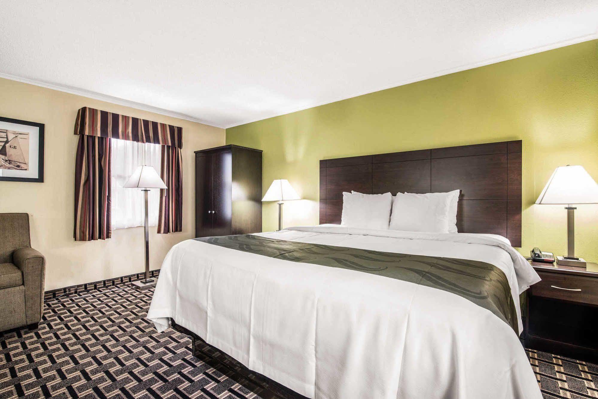 Quality Inn Barre-Montpelier Экстерьер фото